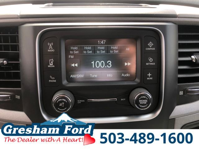 Used 2017 RAM 1500 Express AWD/4WD image 25