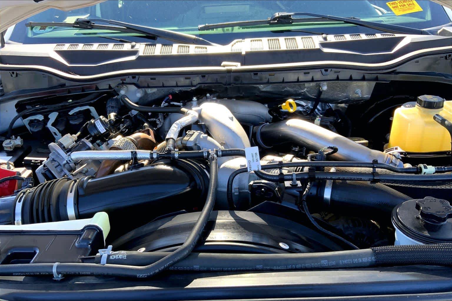 Certified 2022 Ford F250 Lariat w/ Lariat Ultimate Package AWD/4WD image 29