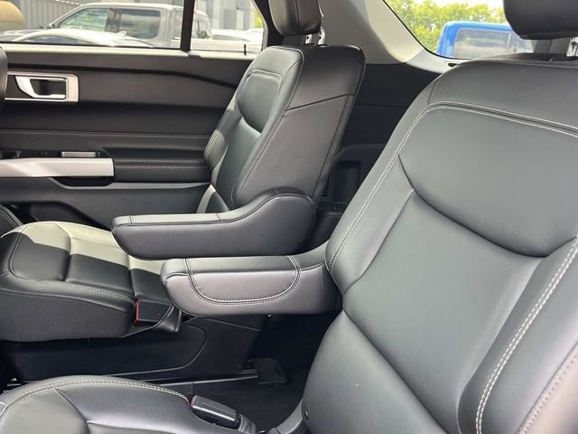 Certified 2024 Ford Explorer XLT w/ Equipment Group 202A AWD/4WD image 25