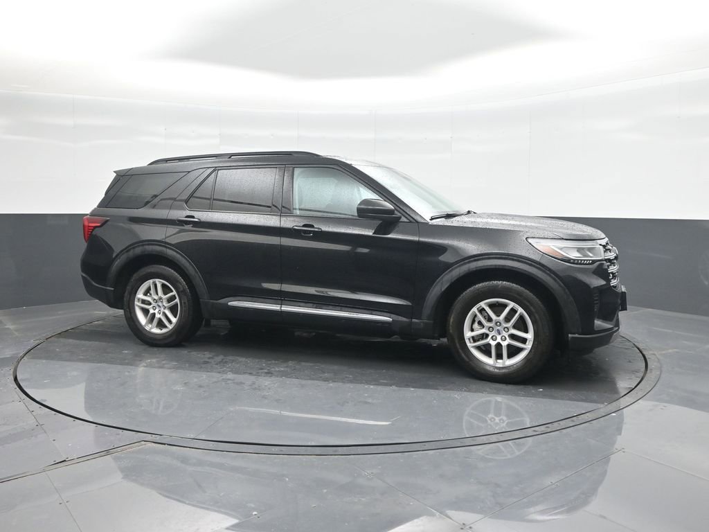 Certified 2025 Ford Explorer Active RWD image 11