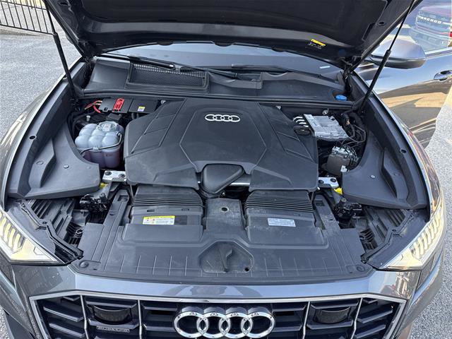 Used 2022 Audi Q8 Prestige AWD/4WD image 31