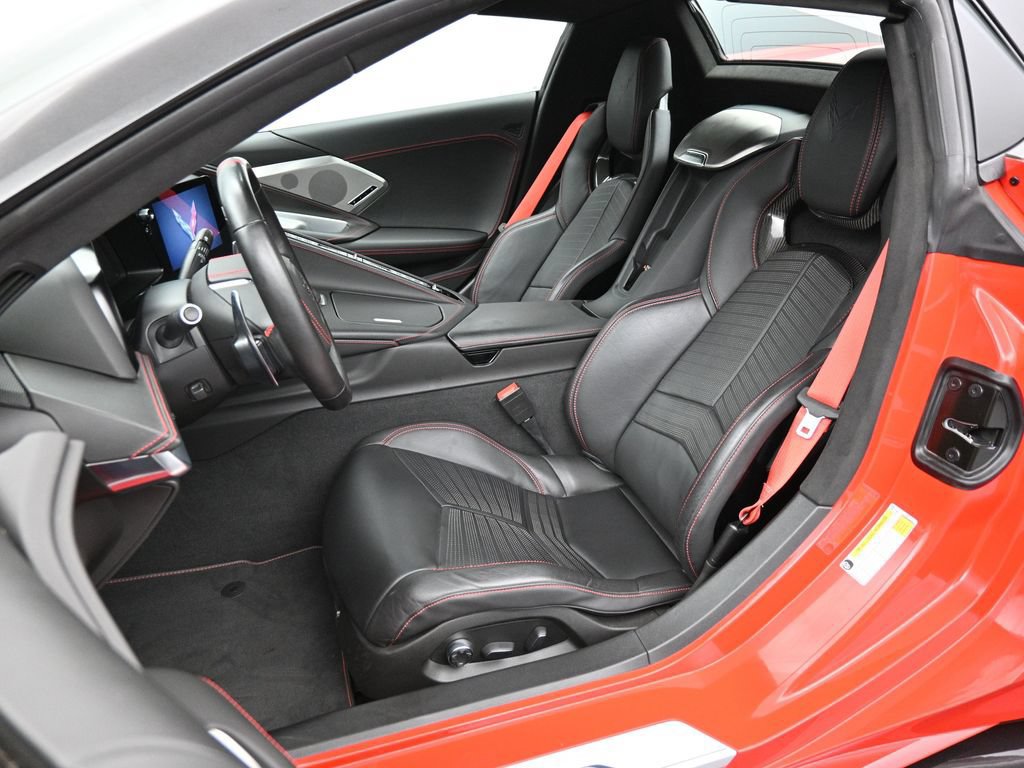 Used 2021 Chevrolet Corvette Stingray Premium Conv w/ Z51 Performance Package RWD image 13