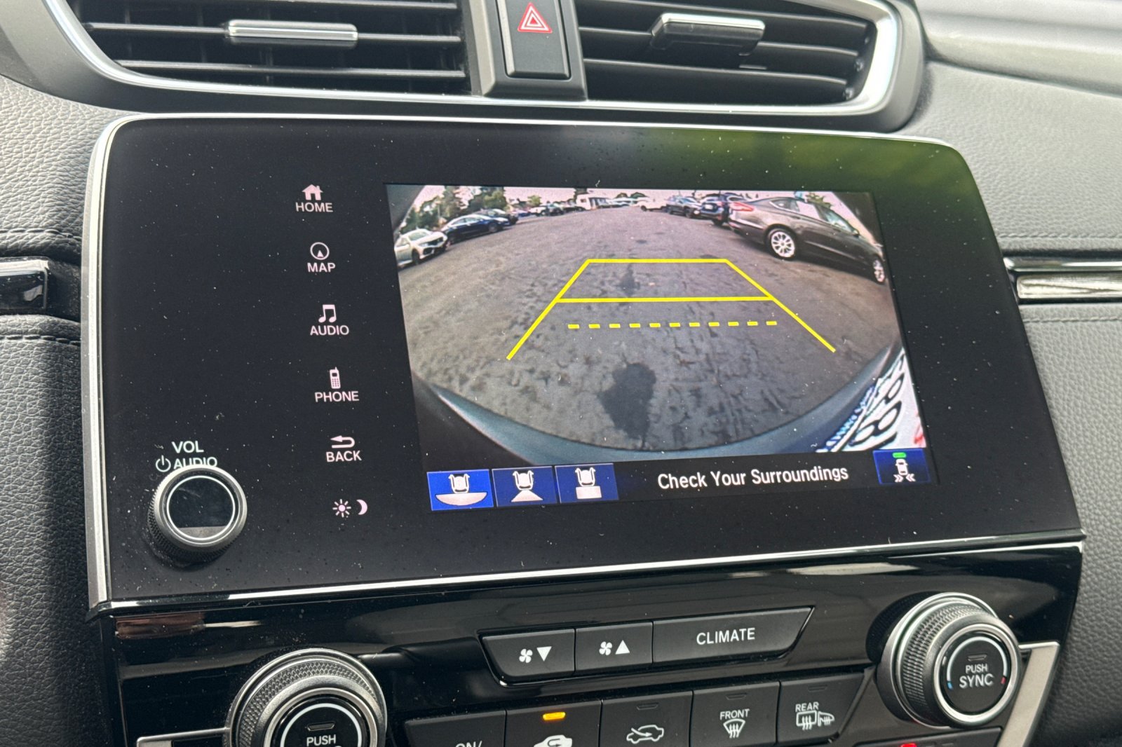 Used 2018 Honda CR-V Touring image 17