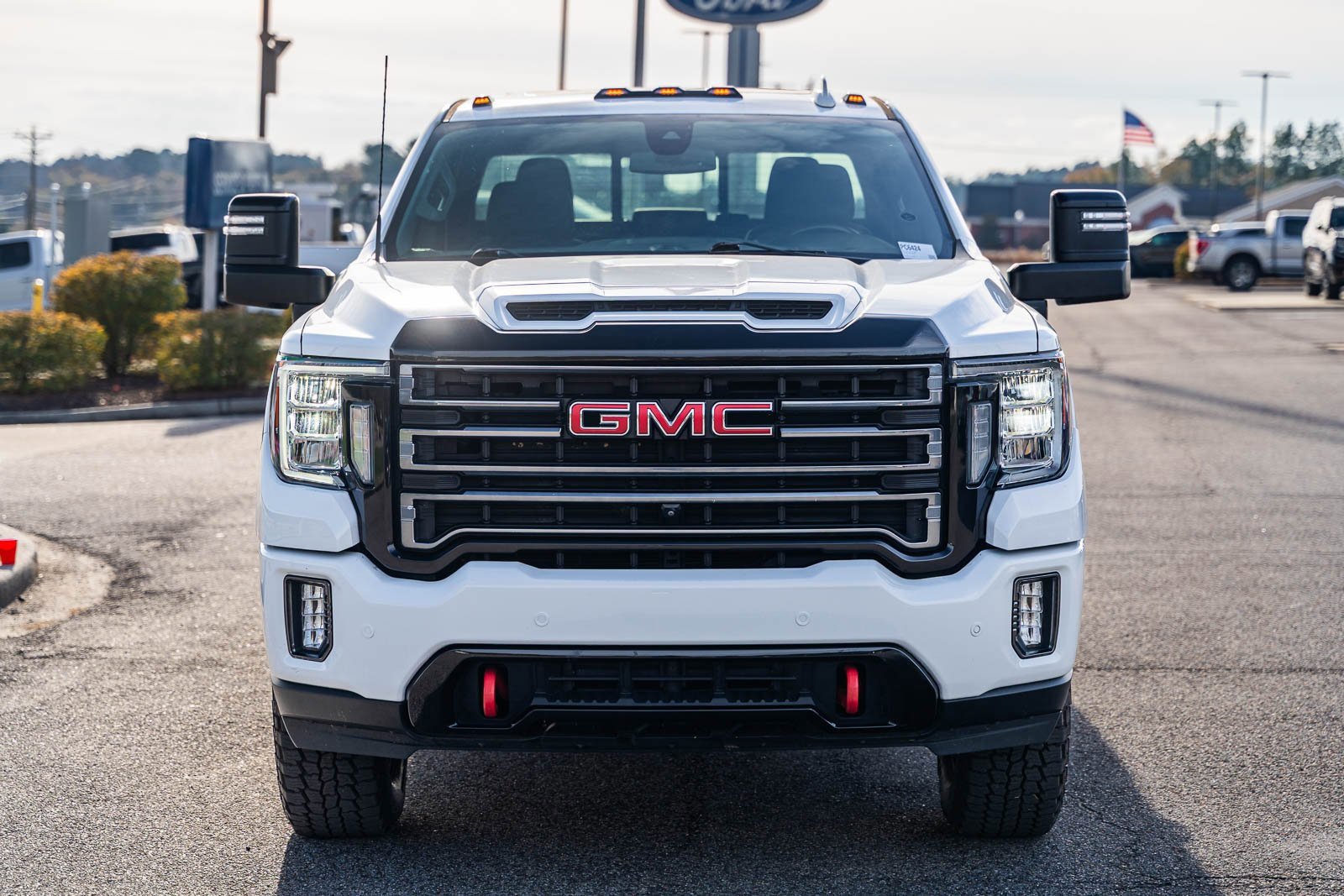 Used 2022 GMC Sierra 2500 AT4 w/ AT4 Preferred Package image 9