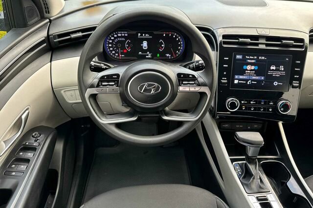 Used 2023 Hyundai Tucson SEL image 11