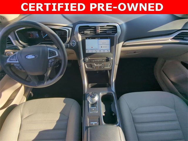 Certified 2017 Ford Fusion SE w/ Fusion SE Technology Package image 16