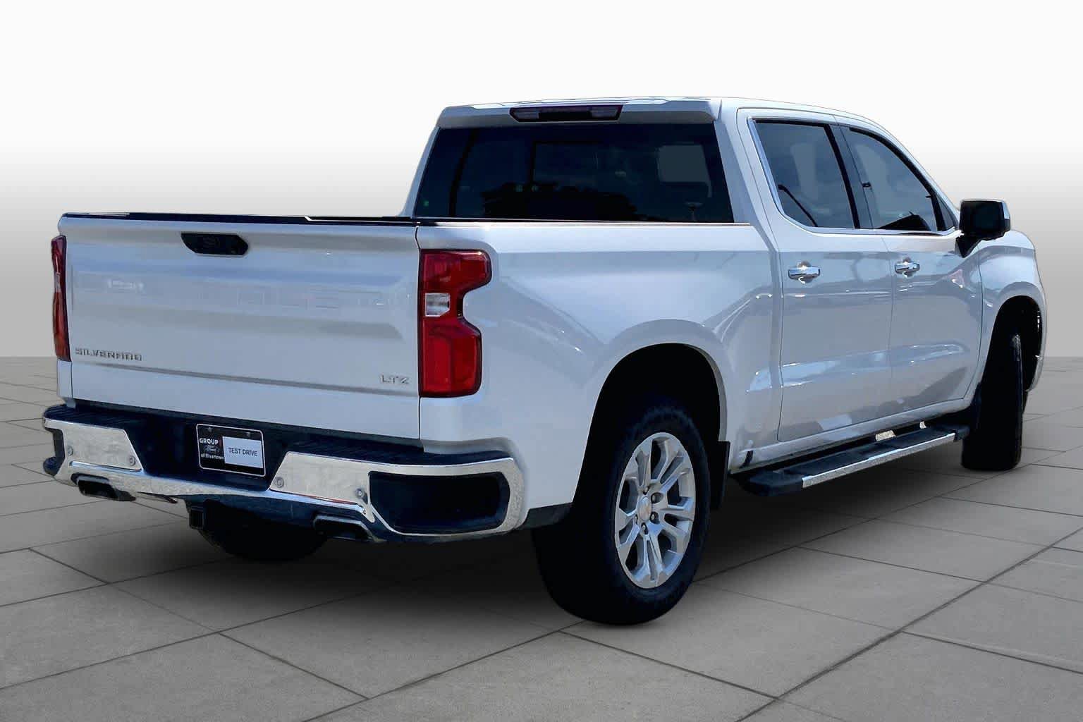 Used 2025 Chevrolet Silverado 1500 LTZ w/ LTZ Premium Package AWD/4WD image 12