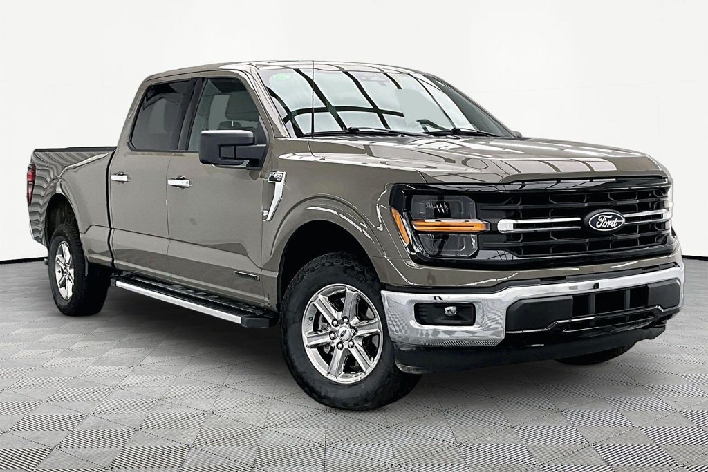 Certified 2025 Ford F150 XLT w/ Equipment Group 301A Standard AWD/4WD image 12
