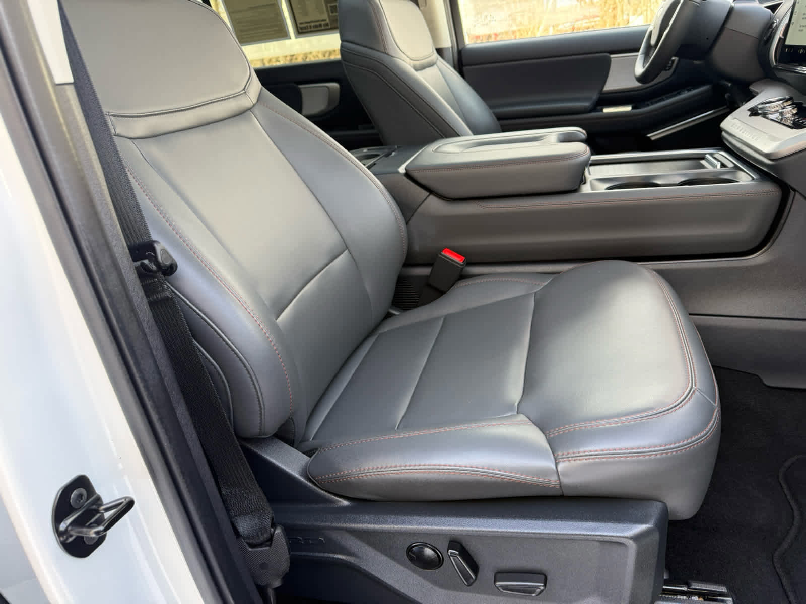 Certified 2025 Ford Expedition Max Active image 18