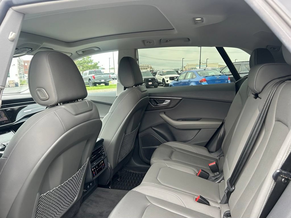Used 2020 Audi Q8 Premium Plus AWD/4WD image 40