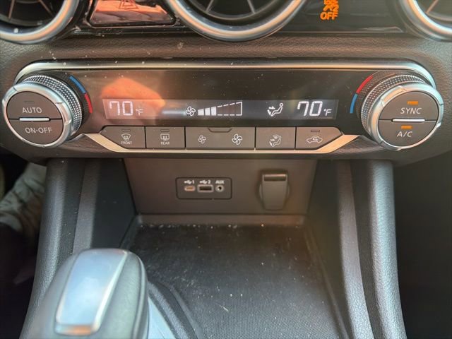 Used 2023 Nissan Sentra SR w/ Midnight Edition Package image 25