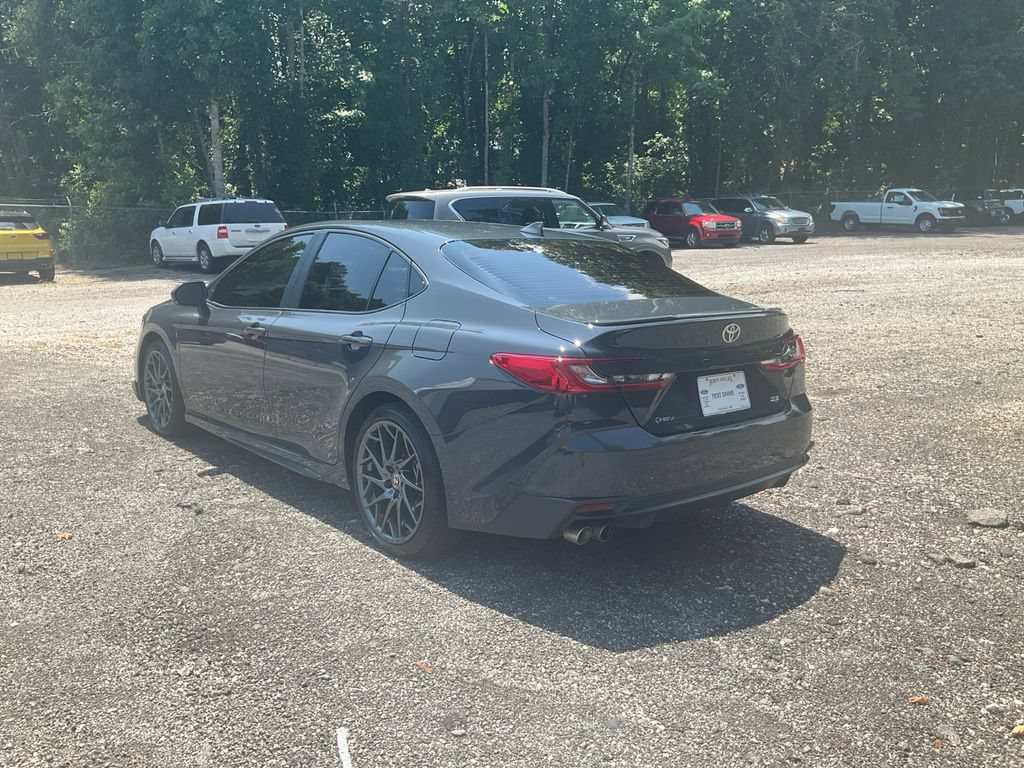 Used 2025 Toyota Camry SE w/ Convenience Package FWD image 7