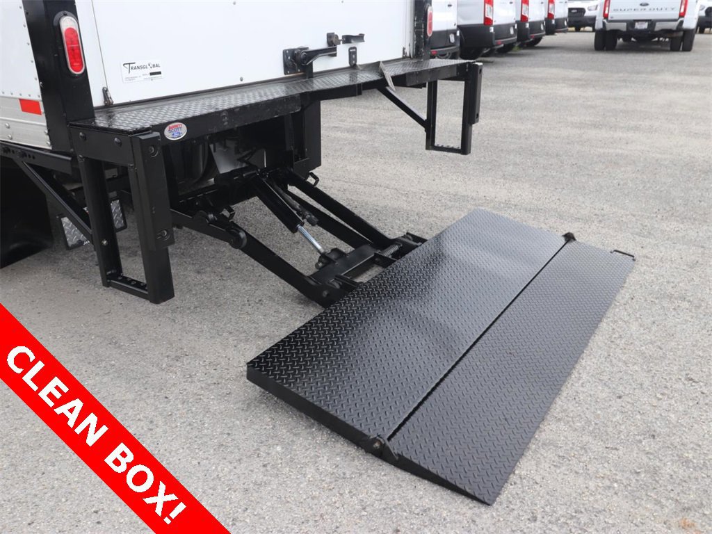 Used 2024 Isuzu NPR image 8