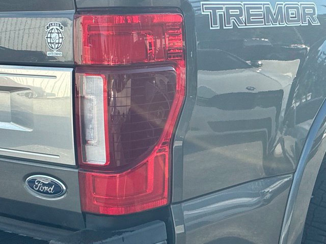 Certified 2022 Ford F250 Platinum w/ Tremor Off-Road Package AWD/4WD image 14