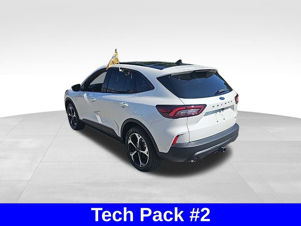 Certified 2025 Ford Escape ST-Line Select w/ Tech Pack #2 image 5
