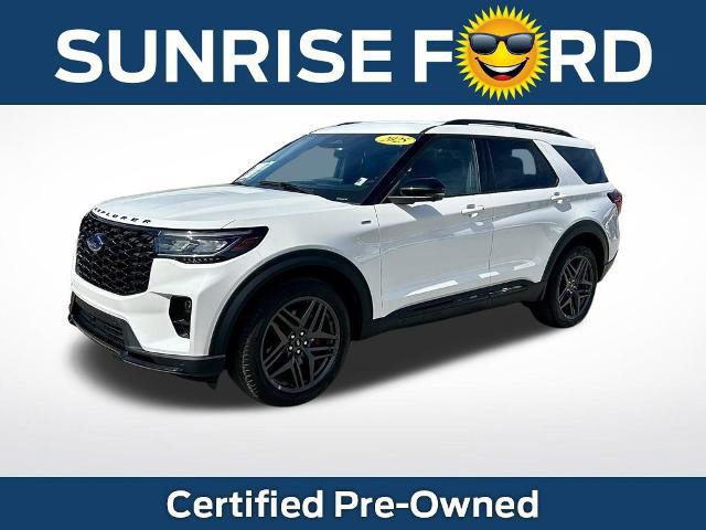 Certified 2025 Ford Explorer ST-Line w/ ST-Line Street Pack AWD/4WD image 7