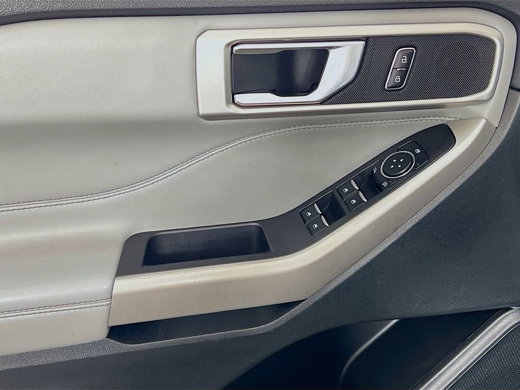 Certified 2024 Ford Explorer XLT w/ Equipment Group 202A image 24