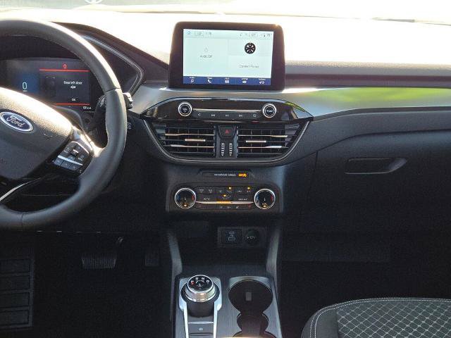 Certified 2023 Ford Escape Active AWD/4WD image 19