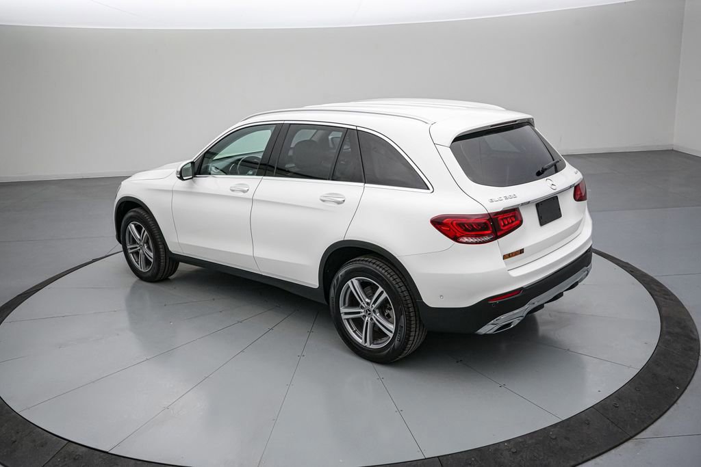 Used 2022 Mercedes-Benz GLC 300 4MATIC video 3