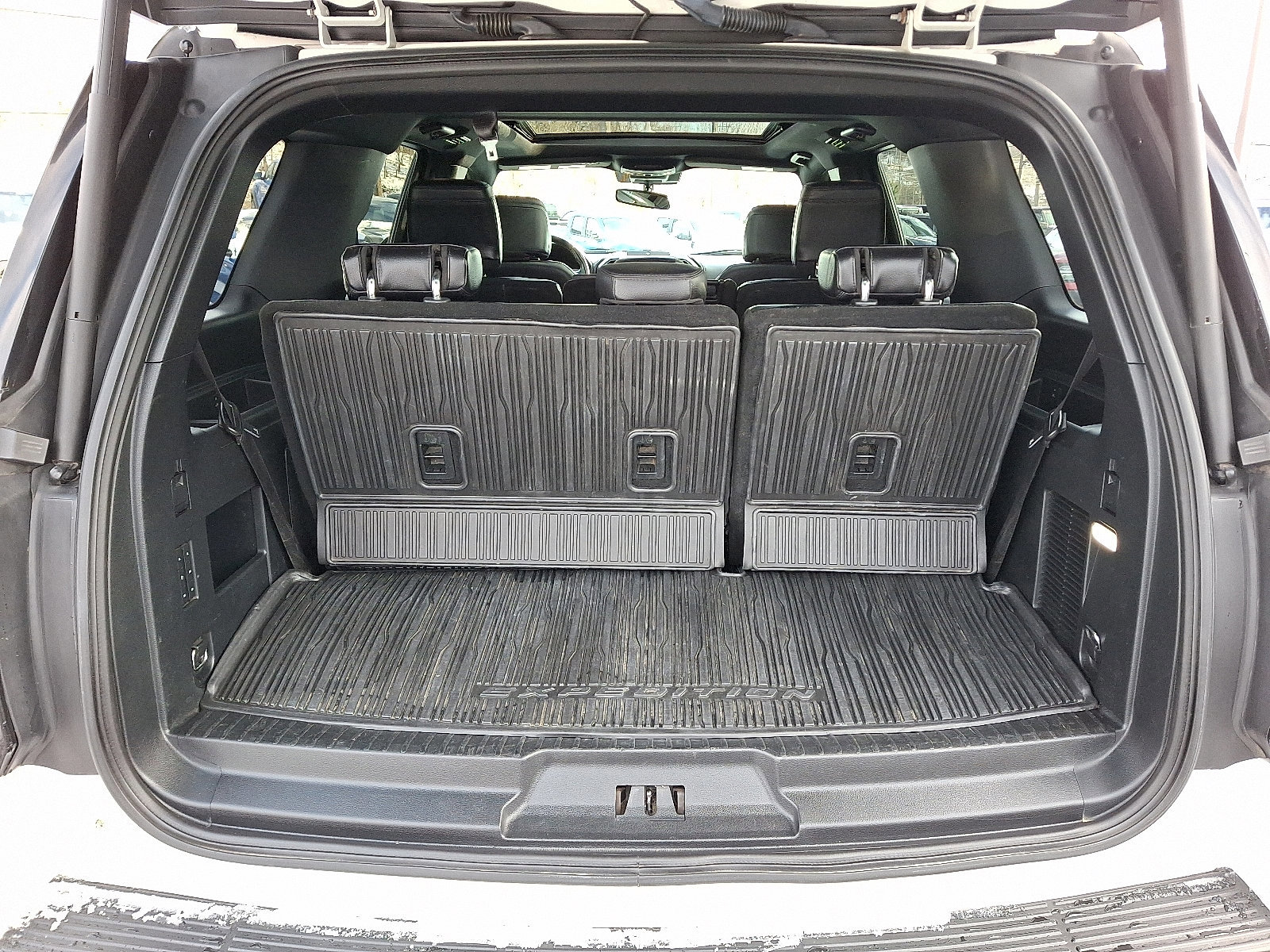 Certified 2021 Ford Expedition Limited image 29