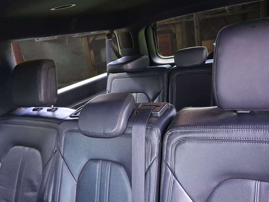 Certified 2021 Ford Expedition Max Limited RWD image 11