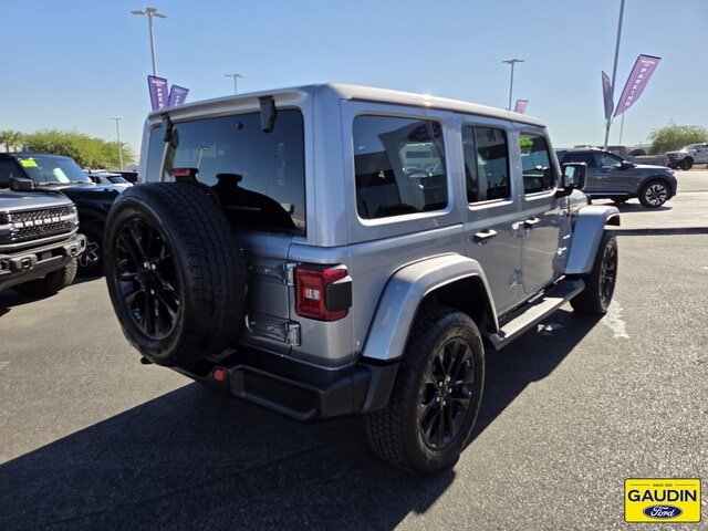 Used 2021 Jeep Wrangler Unlimited Sahara AWD/4WD image 7