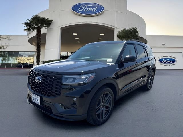 Certified 2025 Ford Explorer ST-Line w/ Premium Package RWD image 2