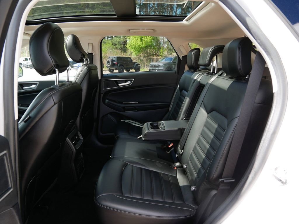 Certified 2019 Ford Edge SEL w/ Equipment Group 201A AWD/4WD image 11