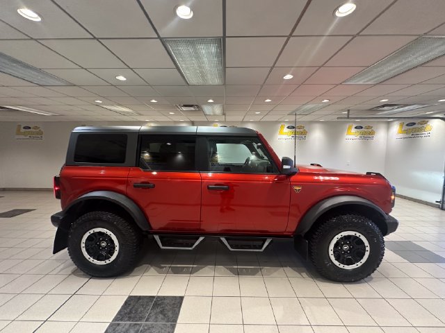 Certified 2023 Ford Bronco Badlands w/ Sasquatch Package AWD/4WD image 3