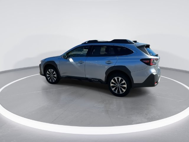 Used 2024 Subaru Outback Touring XT AWD/4WD image 5