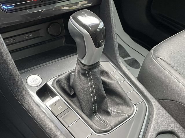 Used 2023 Volkswagen Tiguan SE FWD image 29