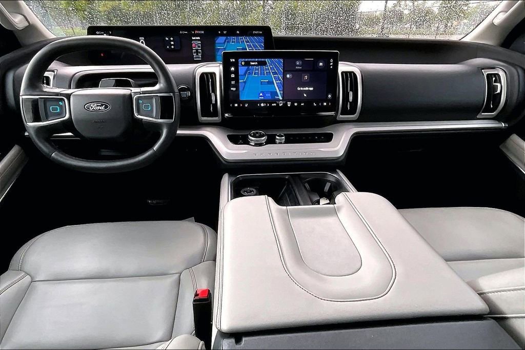 Certified 2025 Ford Expedition Active AWD/4WD image 14
