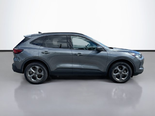 Certified 2025 Ford Escape ST-Line Select AWD/4WD image 8