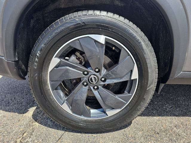 Used 2024 Nissan Rogue SV AWD/4WD image 33