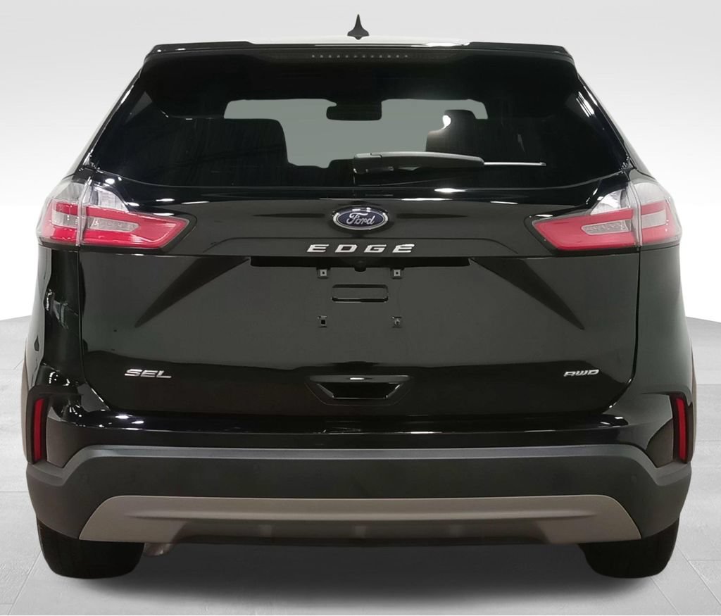 Certified 2024 Ford Edge SEL w/ Convenience Package AWD/4WD image 5