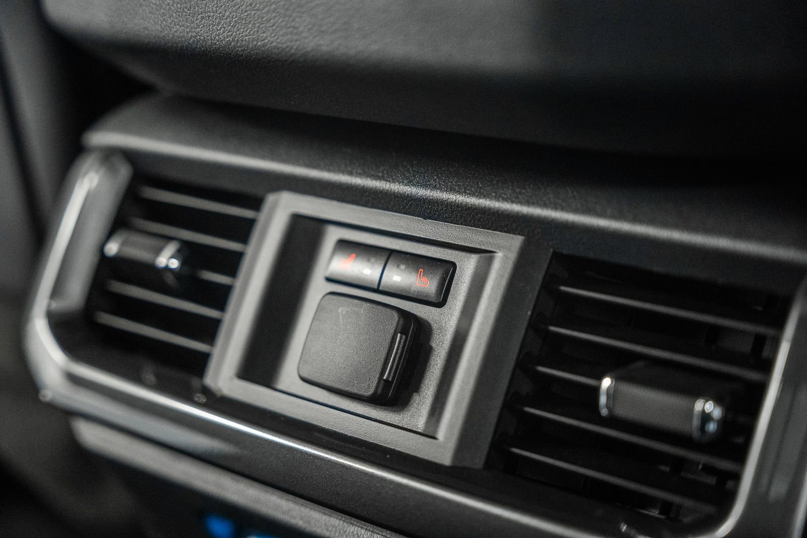 Certified 2023 Ford F150 Lariat w/ Equipment Group 502A High image 43