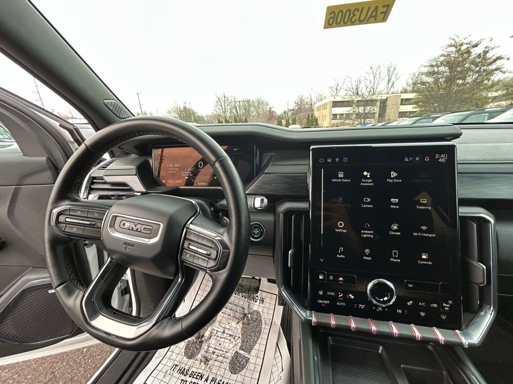 Used 2024 GMC Acadia AT4 w/ Luxury Package image 25