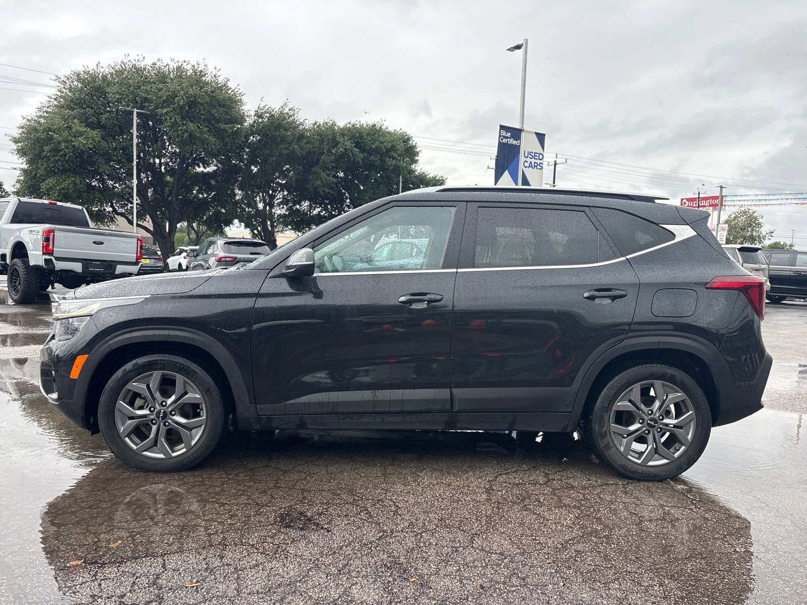 Used 2024 Kia Seltos S FWD image 7