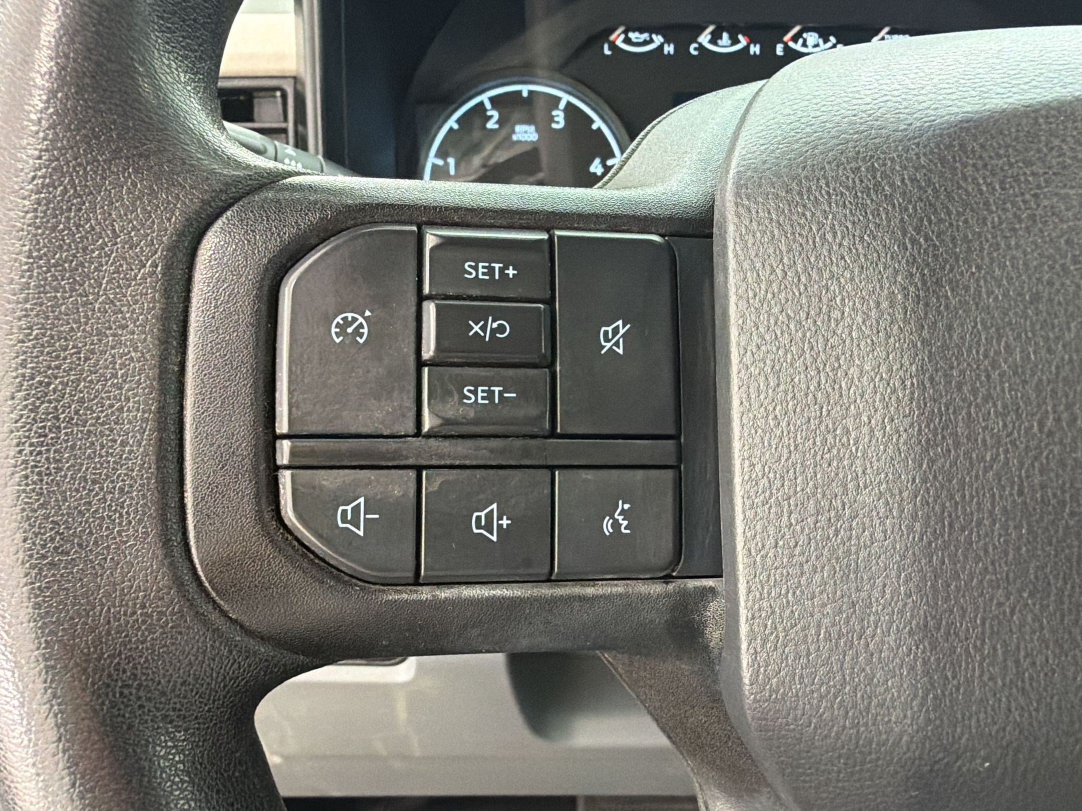 Certified 2023 Ford F350 XLT w/ FX4 Off-Road Package AWD/4WD image 17
