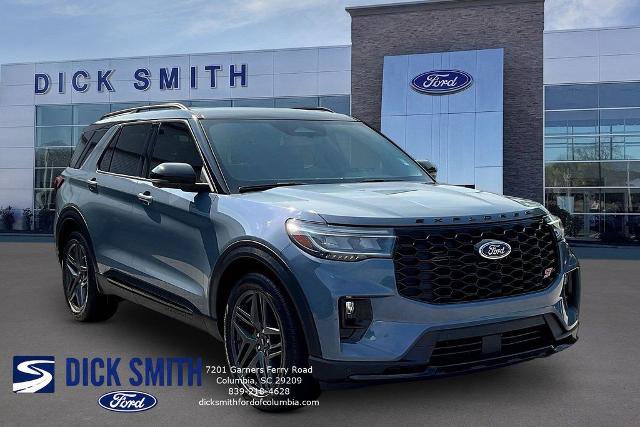 Certified 2025 Ford Explorer ST AWD/4WD image 3