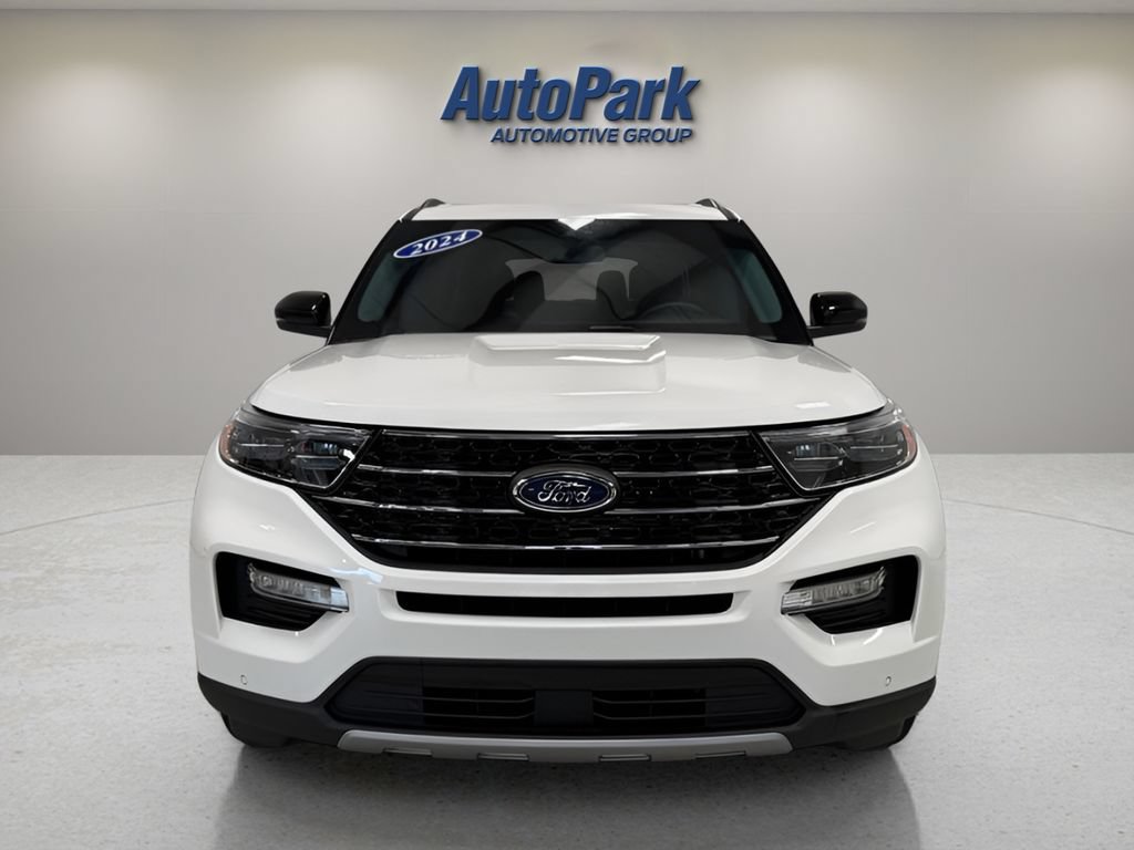 Certified 2024 Ford Explorer XLT w/ Equipment Group 202A AWD/4WD image 2