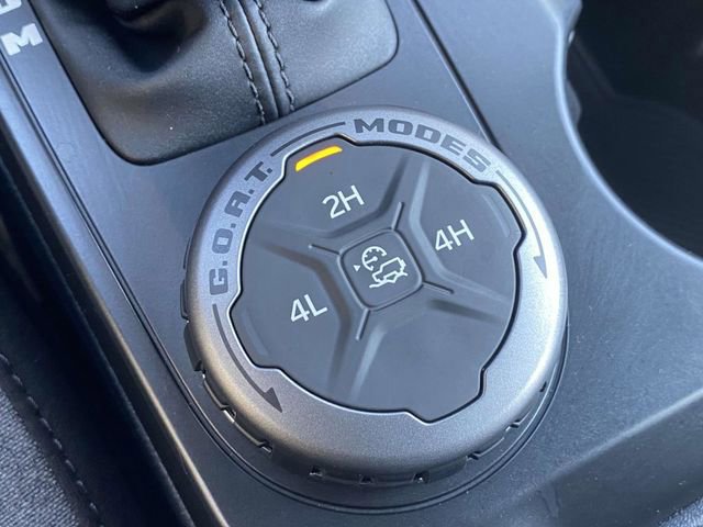 Certified 2025 Ford Bronco Base image 29