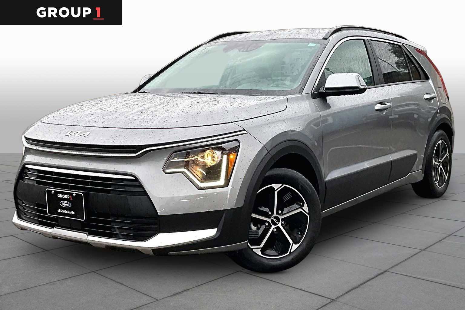Used 2023 Kia Niro EX