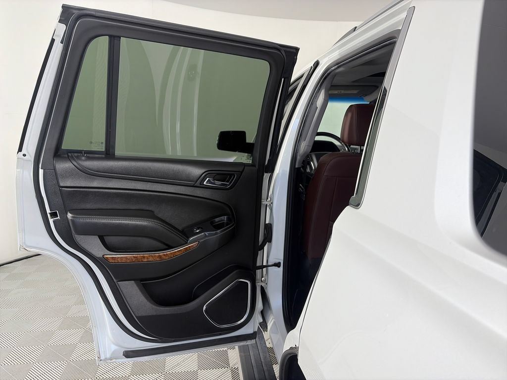 Used 2019 Chevrolet Tahoe Premier w/ Premier Plus Edition AWD/4WD image 12