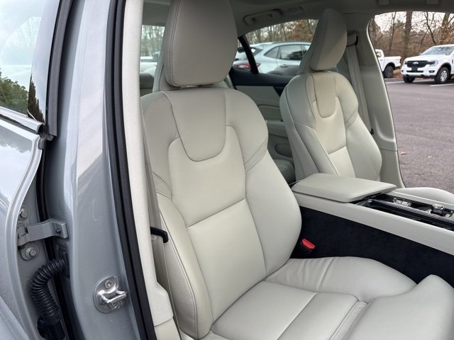 Used 2024 Volvo S60 B5 Ultimate w/ Climate Package image 22