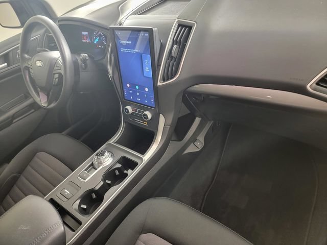 Certified 2023 Ford Edge SE w/ Black Appearance Package AWD/4WD image 18