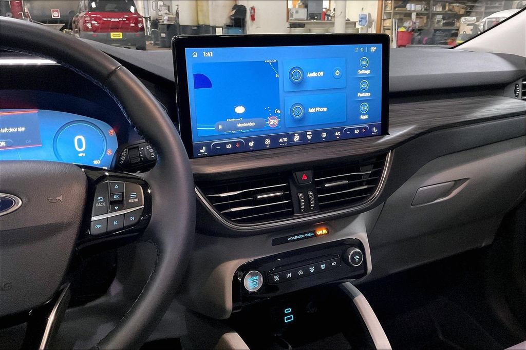 Certified 2023 Ford Escape Platinum AWD/4WD image 6