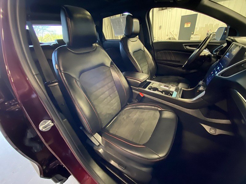 Certified 2022 Ford Edge ST-Line w/ Class II Trailer Tow Package AWD/4WD image 27