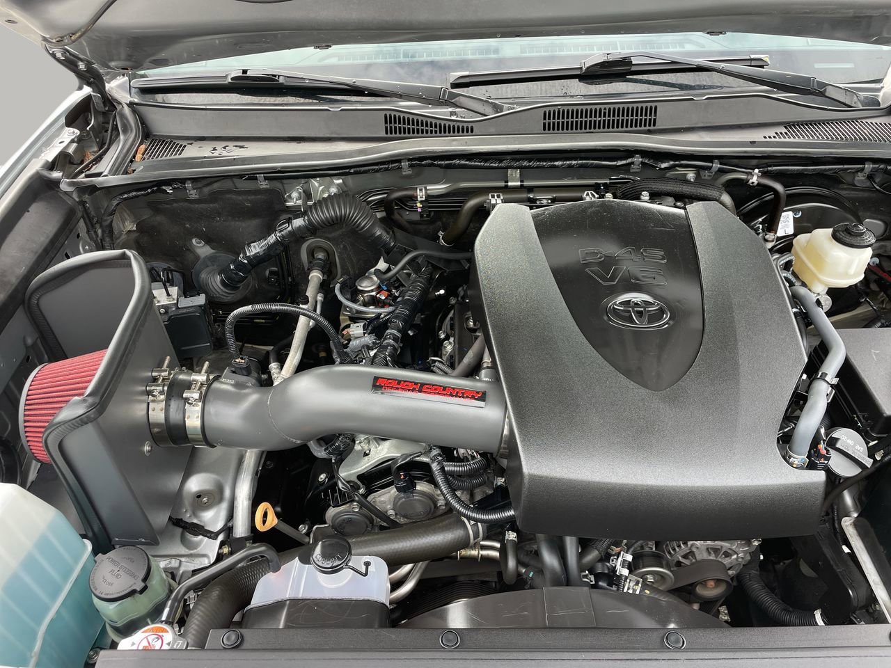 Used 2023 Toyota Tacoma SR5 RWD image 16