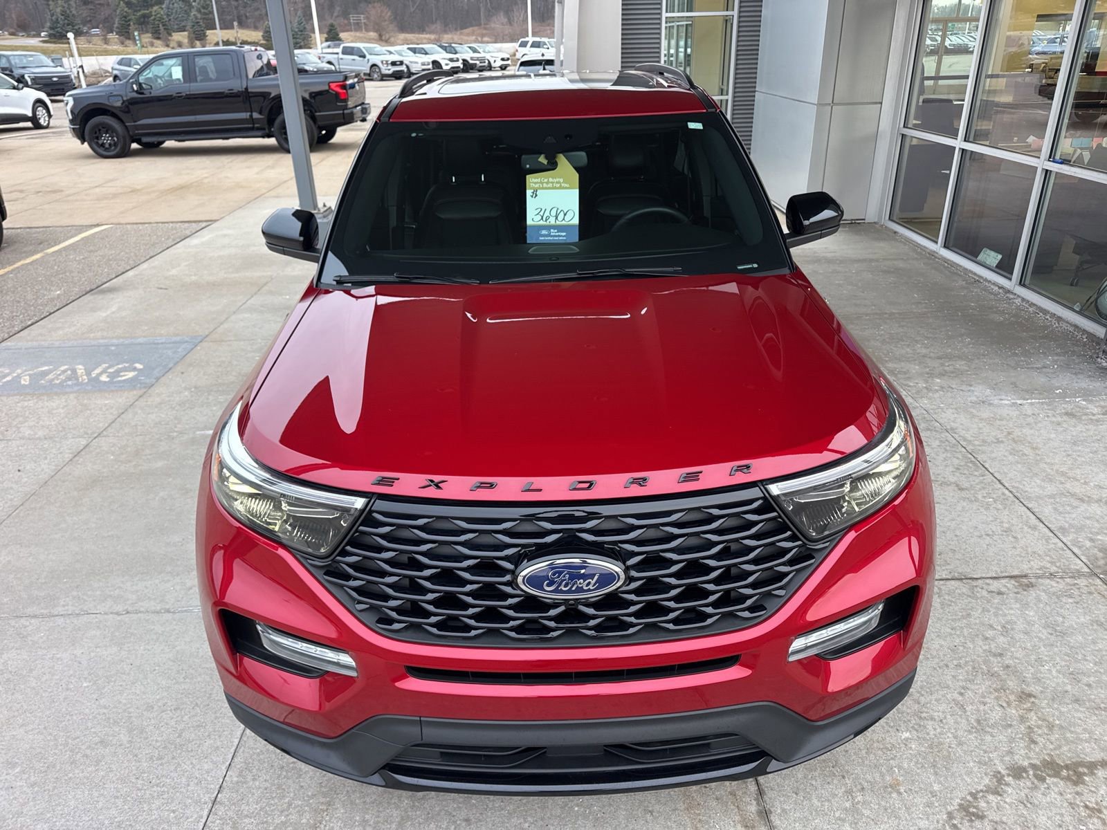 Certified 2024 Ford Explorer ST-Line w/ Class IV Trailer Tow Package image 12